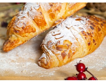 Croissant aux amandes pur beurre | Fleur de Pains