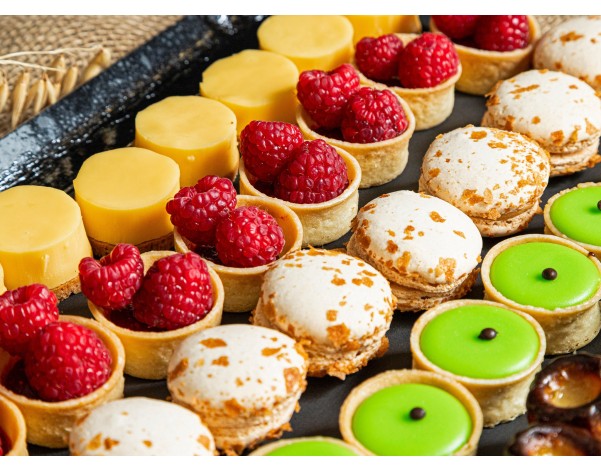 Plateau de mini-pâtisseries artisanales | Fleur de Pains