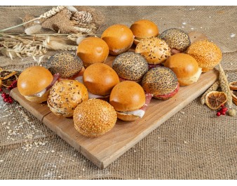 Le Plateau de mini sandwichs pain bagnat